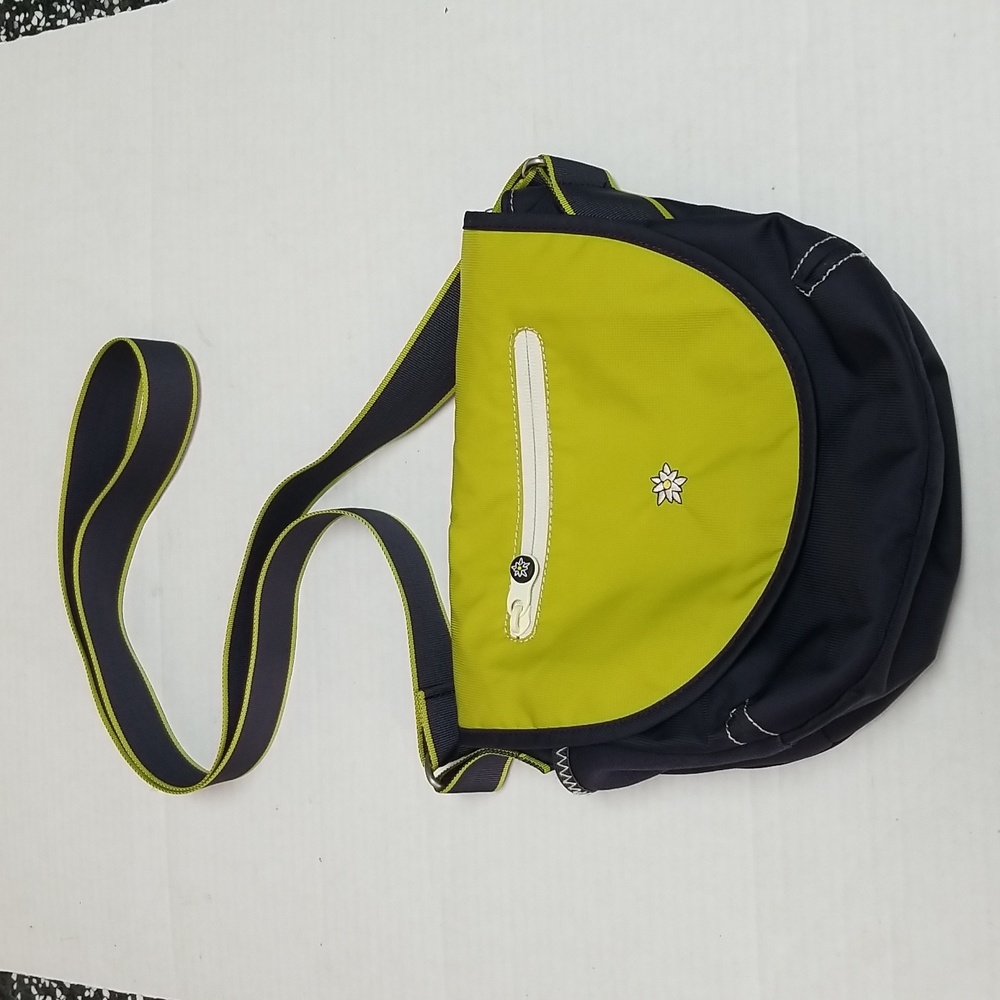SHERPANI CROSSBODY BAG